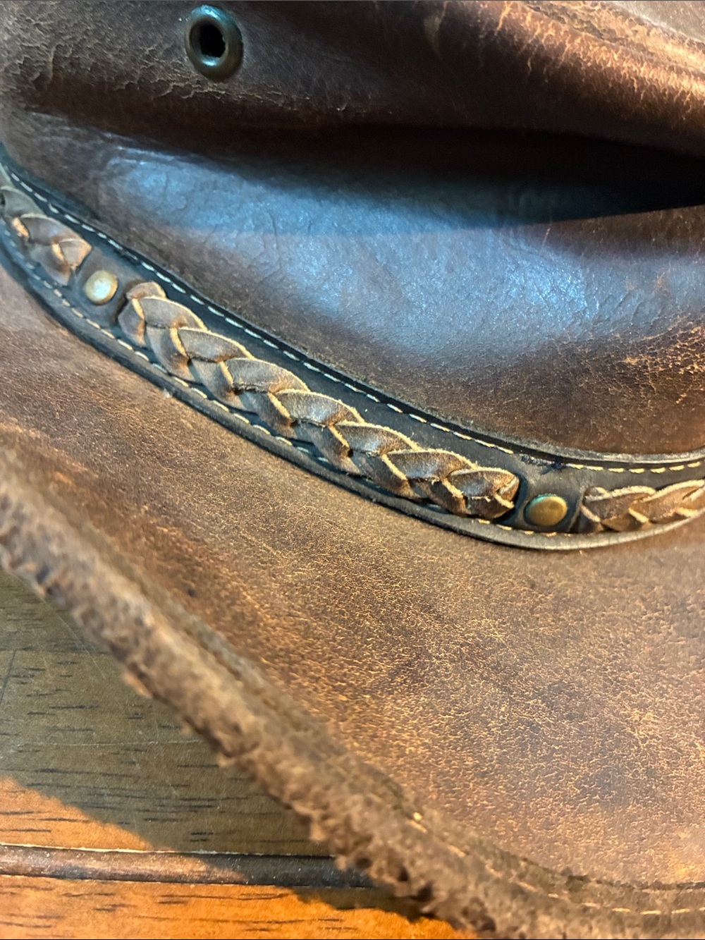 Cool vintage Rustic Brown Leather Cowboy Hat 🤠 - Picture 3 of 4